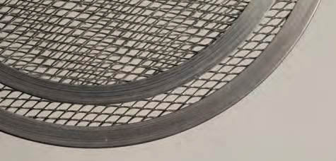 American Metalcraft 18714 Round Heavy-Duty Aluminum Pizza Screen 14" - Image 2