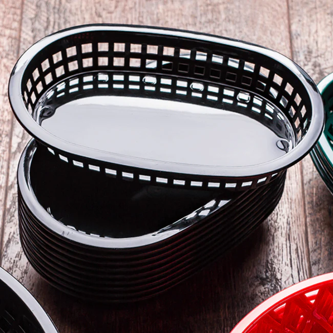 TableCraft 1073BK A La Carte Plastic Oval Platter Basket 9-1/4" x 6" x 1-1/2" - Black - 12/Case - Image 4