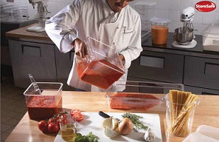 Cambro 4SFSCW135 CamSquares Food Container w/ Graduations 4 qt - Clear - Image 3