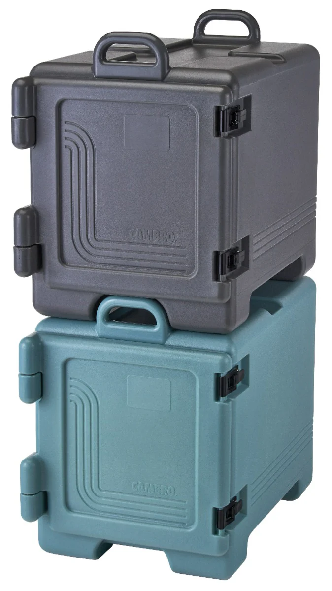 Cambro UPC300110 Ultra Pan Carrier Front Loading Insulated Food Pan Carrier 17" 36 qt. - Black - (4) Full Size 2-1/2" Deep Pan Capacity - Image 6