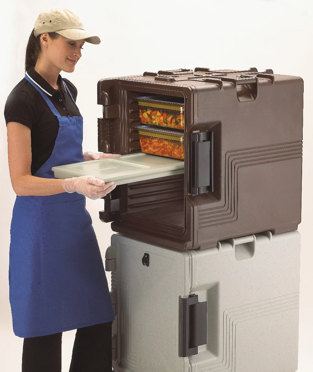Cambro UPCS400131 Ultra Pan Carrier S-Series Front Loading Insulated Food Pan Carrier with Menu Clip 18" 60 qt. - Dark Brown - (6) Full Size 2-1/2" Deep Pan Capacity - Image 9