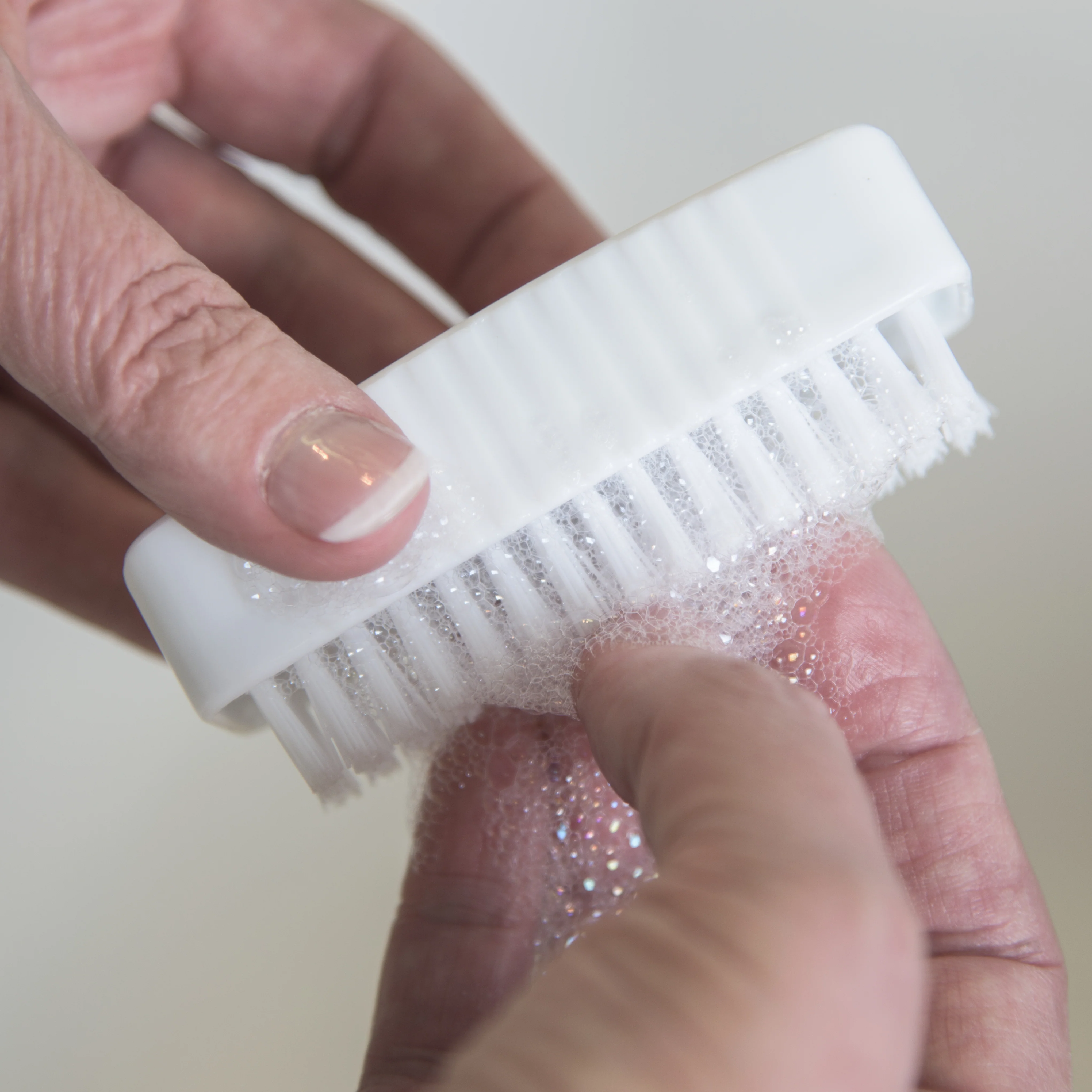 Carlisle 3623900 Sparta Double-Sided Hand and Nail Brush 3-1/2" - White - Image 6