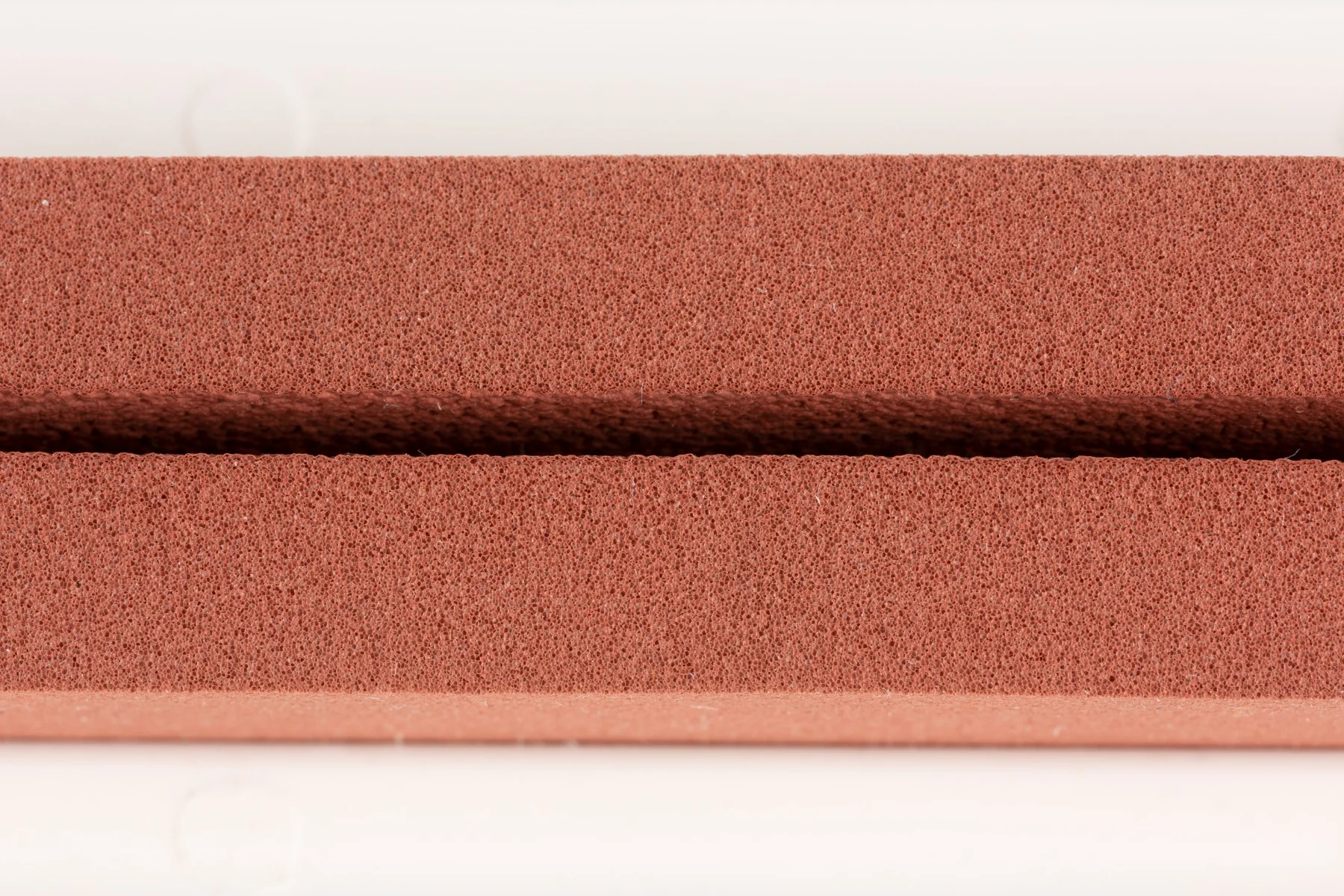 Carlisle 36692200 Flo-Pac Red Double Moss Foam Rubber Floor Squeegee (Head Only) with White Plastic Frame 22" - Image 6