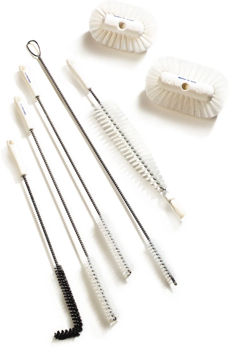 Carlisle 4015000 Sparta Fryer, Refrigeration and Kettle Valve Coil Brush with Stiff Polyester Bristles 28" - Image 3