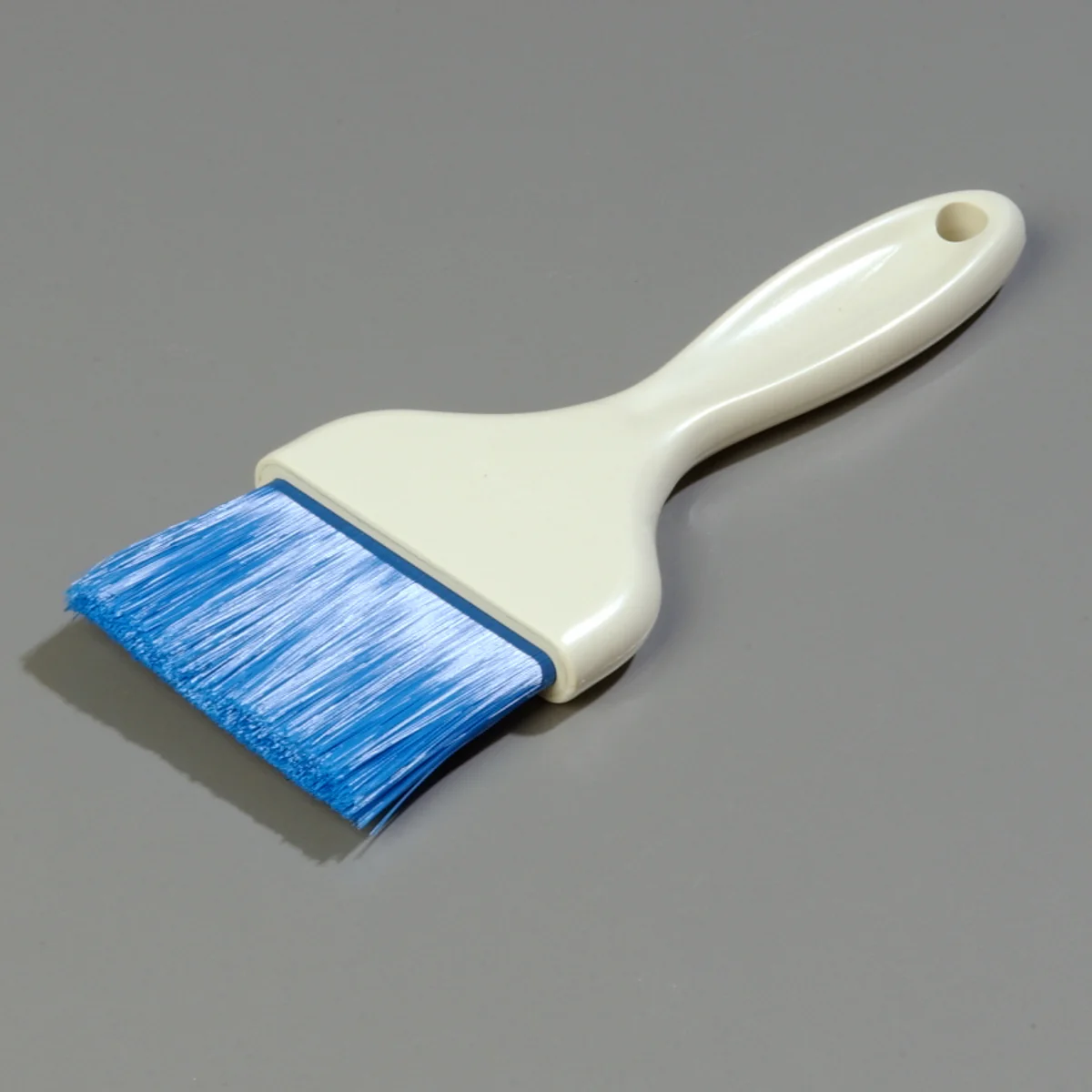 Carlisle 4039214 Sparta Galaxy Pastry Brush with Blue Nylon Bristles and White Plastic Handle 3" - Blue - Image 4
