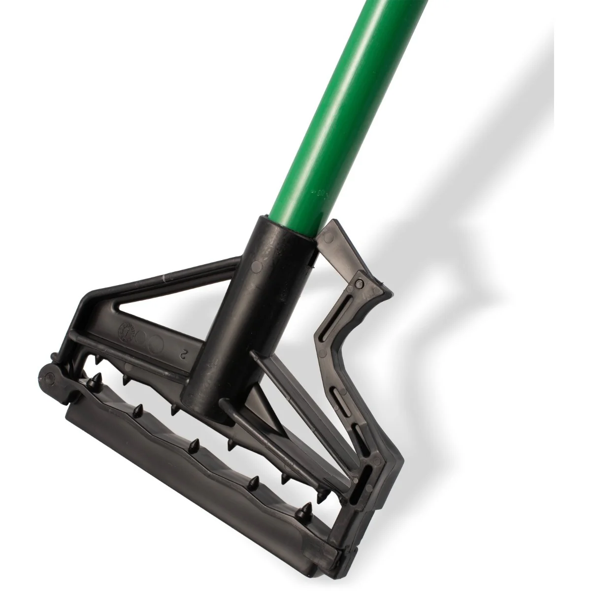 Carlisle 4166409 Sparta Spectrum Quik-Release Fiberglass Mop Handle with Flexible Plastic Head 60"L - Green - Image 3