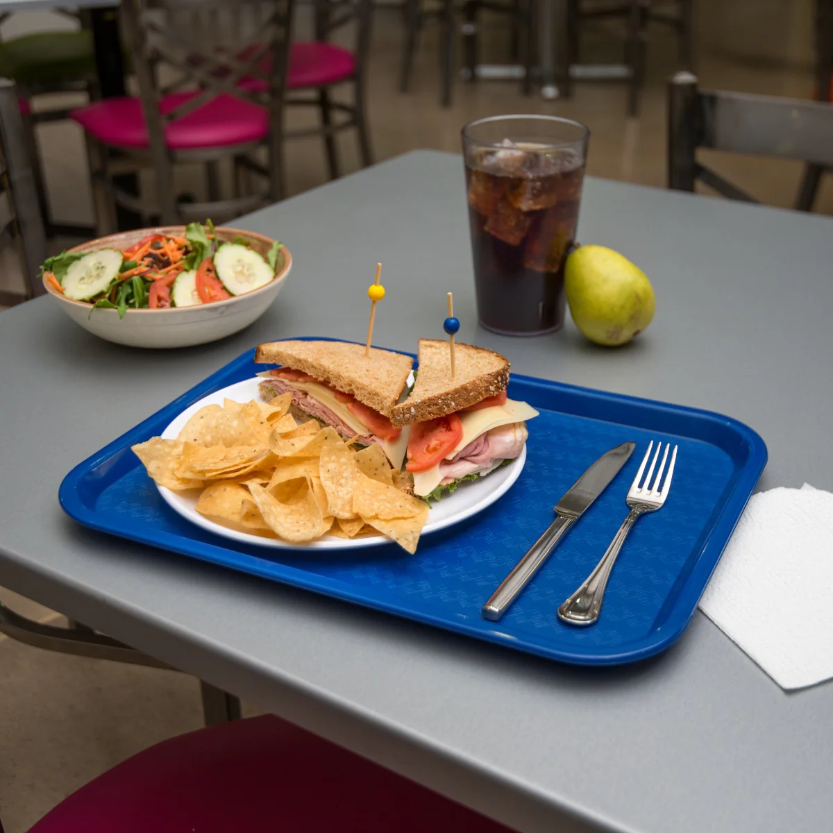 Carlisle CT121614 Cafe Polypropylene Fast Food Cafeteria Tray 12" x 16" - Blue - Image 6