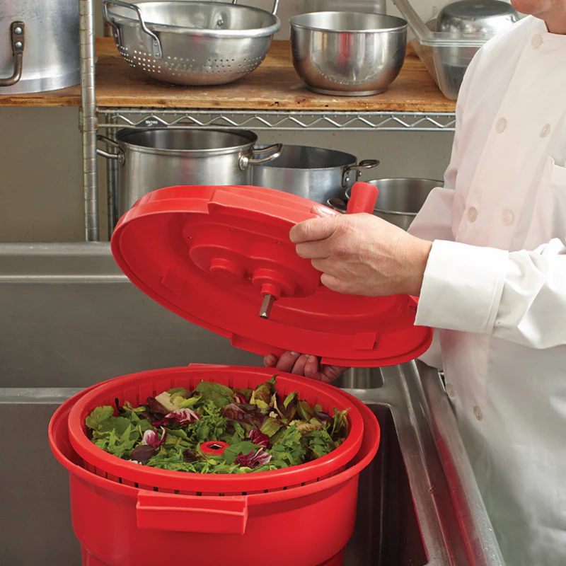 Chef Master 90005 Premium Plastic Manual Salad Dryer / Spinner with Brake 5 gal. - Red - Image 2