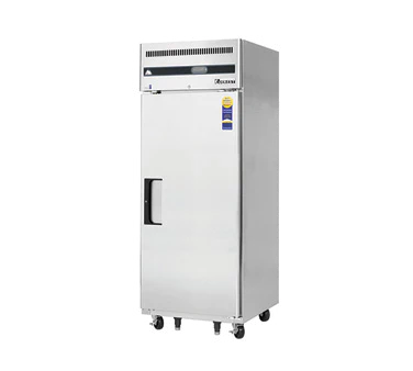 Everest Refrigeration ESR1 1-Section 1 Solid Door Reach-In Refrigerator 30" - 115V - Image 2