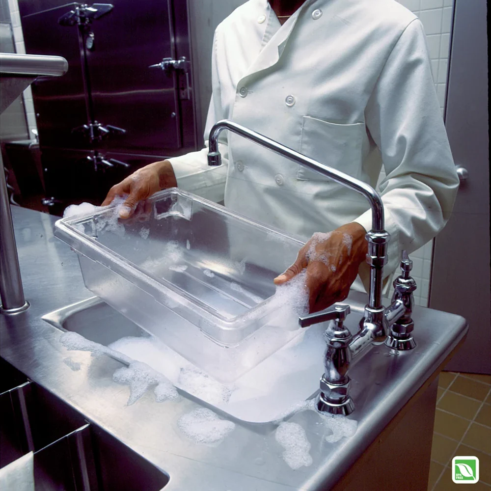 Rubbermaid FG330900CLR Polycarbonate Food / Tote Box 18" x 12" x 6"D - 3-1/2 Gal. - Clear - Image 7