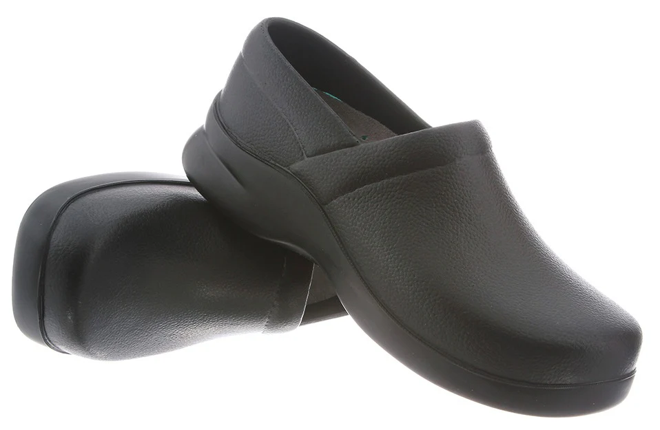 Klogs Footwear 0011-6002-W6-MW Boca Women's Slip Resistant Clog / Chef Shoes with TRUComfort Insole - Black - Size 6 - Medium Wide