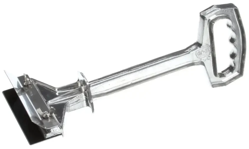Le-Jo GT404 Griddle Tamer II Griddle Scraper with Splash Guard 14"L x 6"W - Image 4