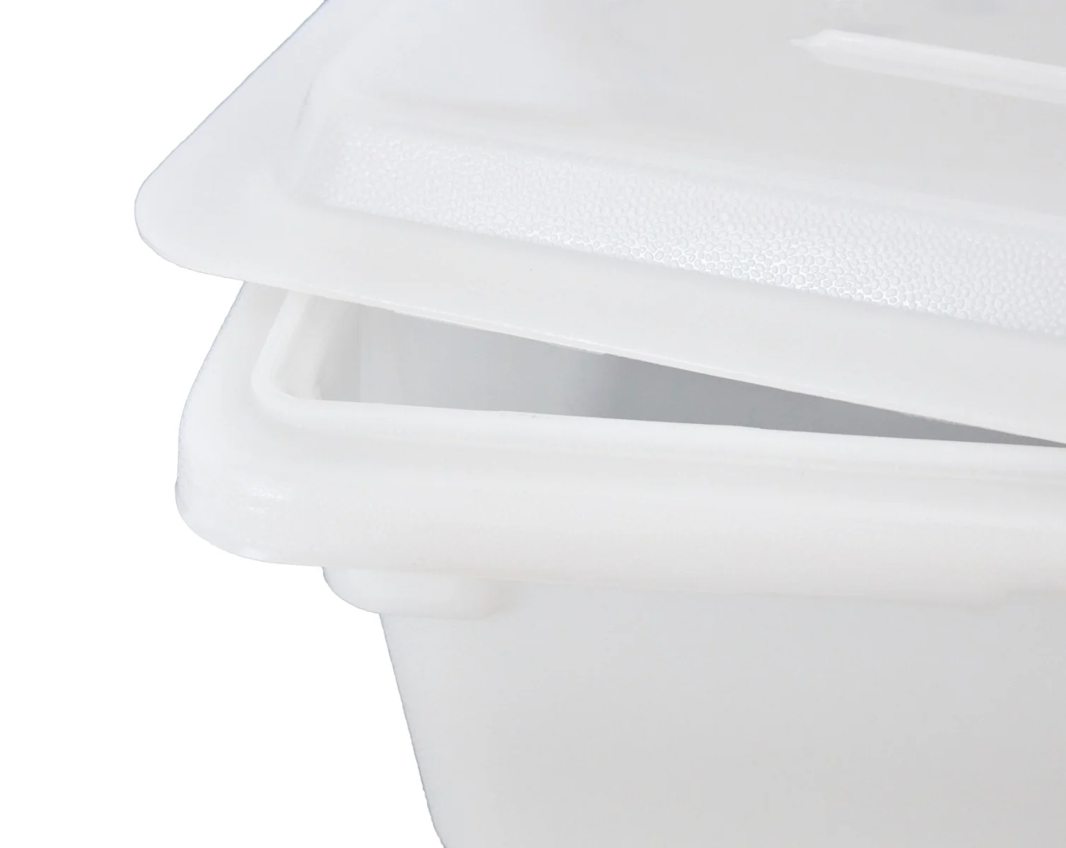 Cambro 1218CP148 Lock Tight Lid, White, 12" x 18" - Image 3