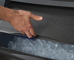 Manitowoc UDF0240W NEO Water Cooled Undercounter Cube Ice Machine with 90 lb. Bin 26" - 197 lb/24hrs - Image 5