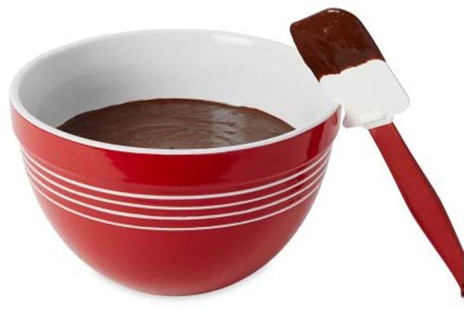Rubbermaid FG1962000000 High-Heat Silicone Scraper / Spatula with Red Nylon Handle 9-1/2"OAL - Image 6