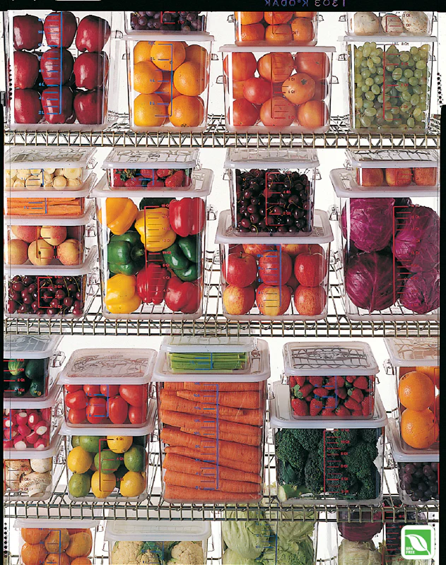 Rubbermaid FG630800CLR Plastic Space-Saving Square Food Storage Container with Liter and Qt. Gradations 8 qt. - Clear - Image 7
