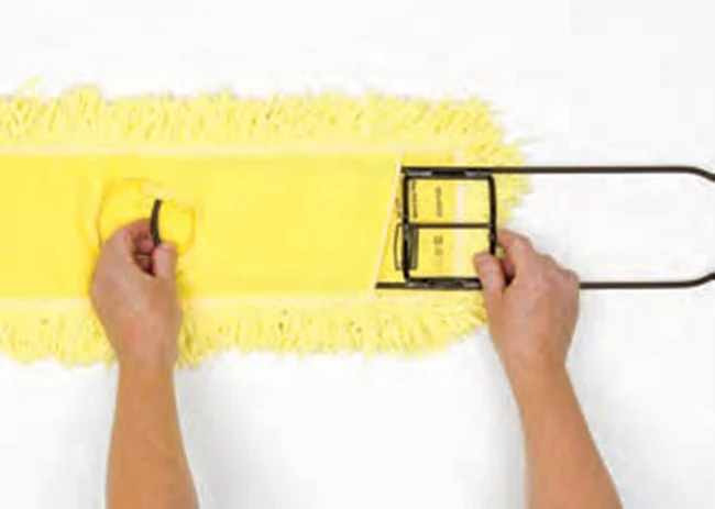 Rubbermaid FGM255000000 Snap-On Wire Dust Mop Frame 36" x 5" - Image 3