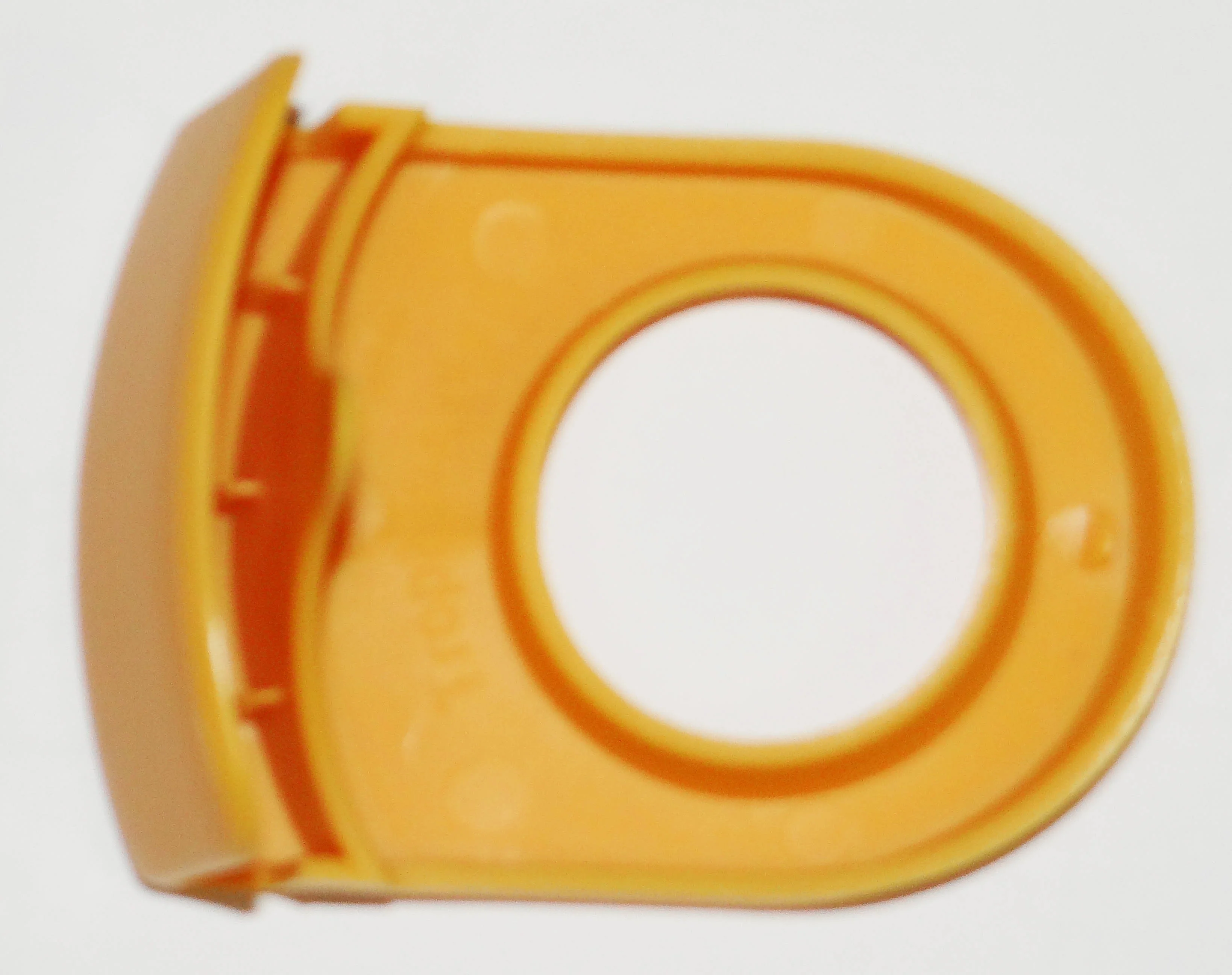 SC01 Margarita Clip Bottle Holder for Slant Angled Glass - Yellow - No Logo - Image 2