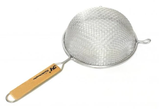 Thunder Group SLSTN5208 Stainless Steel Double Fine Mesh Strainer with Wood Handle 8" Dia. - Image 3