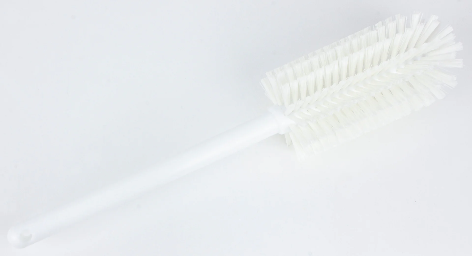 Carlisle 40001EC02 Sparta Polyester Bottle Brush 16" - White - Image 3