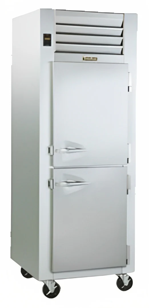 Traulsen G12001 Reach-In Freezer 1-Section Left Hinged 2 Solid Half Doors 24.2 Cu. Ft. – 30" - Image 3