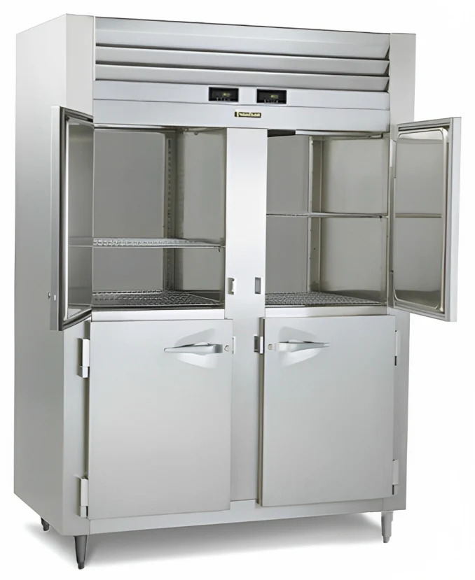 Traulsen RDH232WUT-HHS Spec-Line 2-Section 4 Solid Half Door Dual Temp Reach-In Refrigerator / Heated Holding Cabinet 58" - 46.86 cu. ft. - Image 4