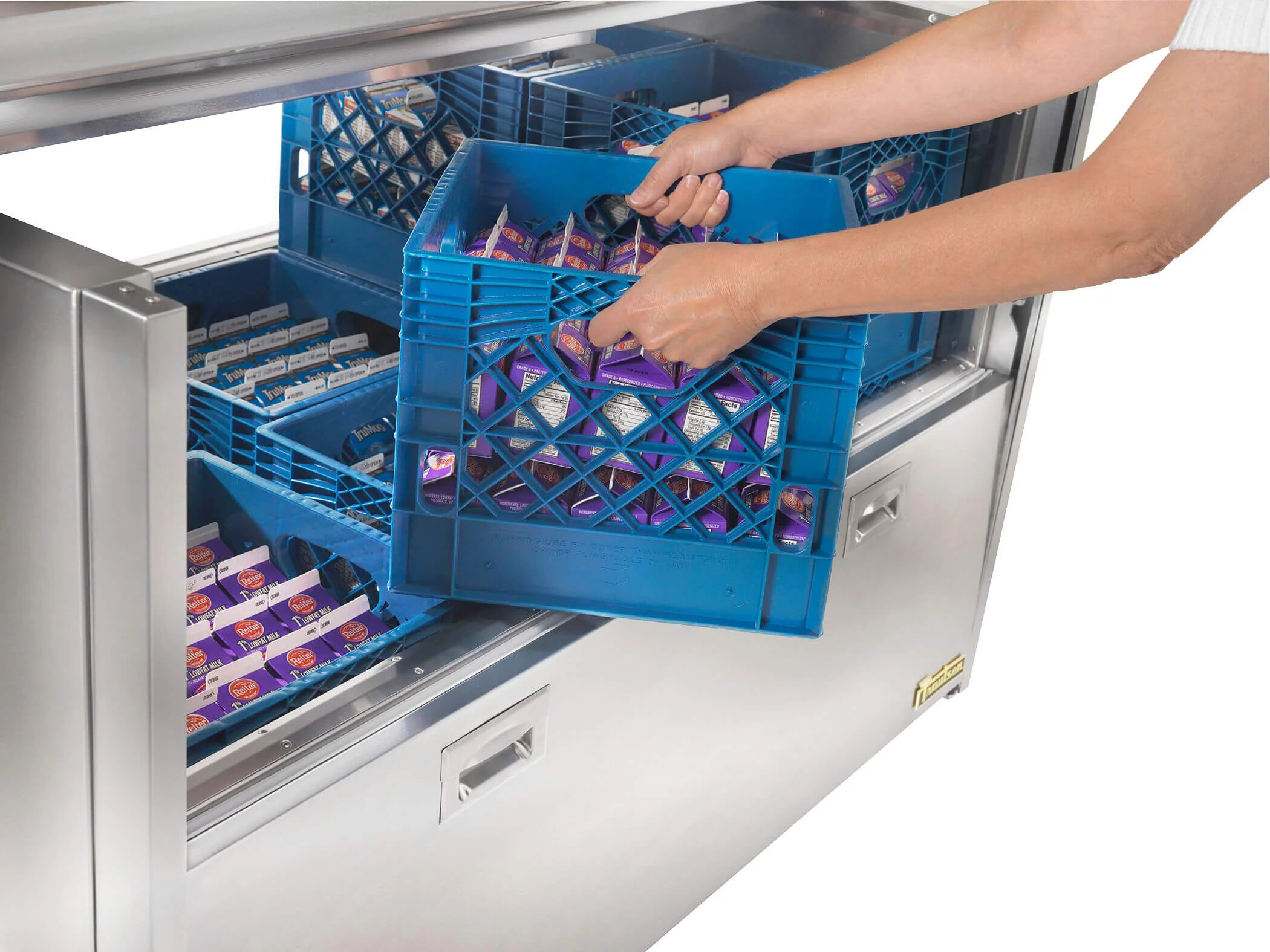 Traulsen RMC34D4 Double Sided School Milk Cooler 34" with 4" Casters - 8-Crate/cap - Image 12