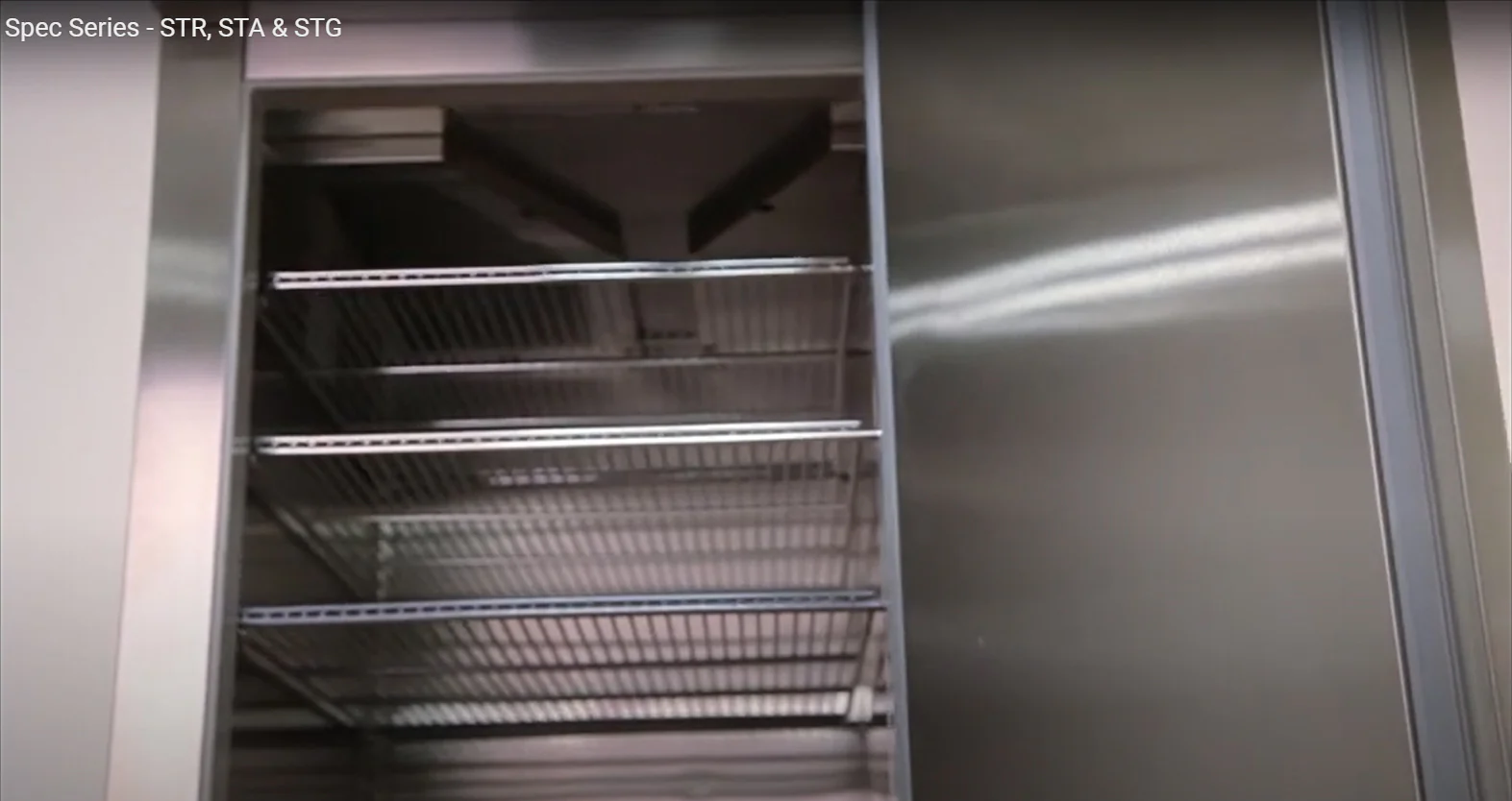 True STA1DT-2HS-HC Spec Series 1-Section 2 Solid Half Door Dual Temp Reach-In Refrigerator / Freezer 27" - 115v - Image 6