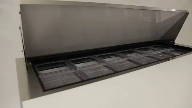 True TSSU-60-24M-B-ST-HC 2-Section 2 Door Mega Top Refrigerated Salad/Sandwich Prep Table 60" - 115v - Image 3