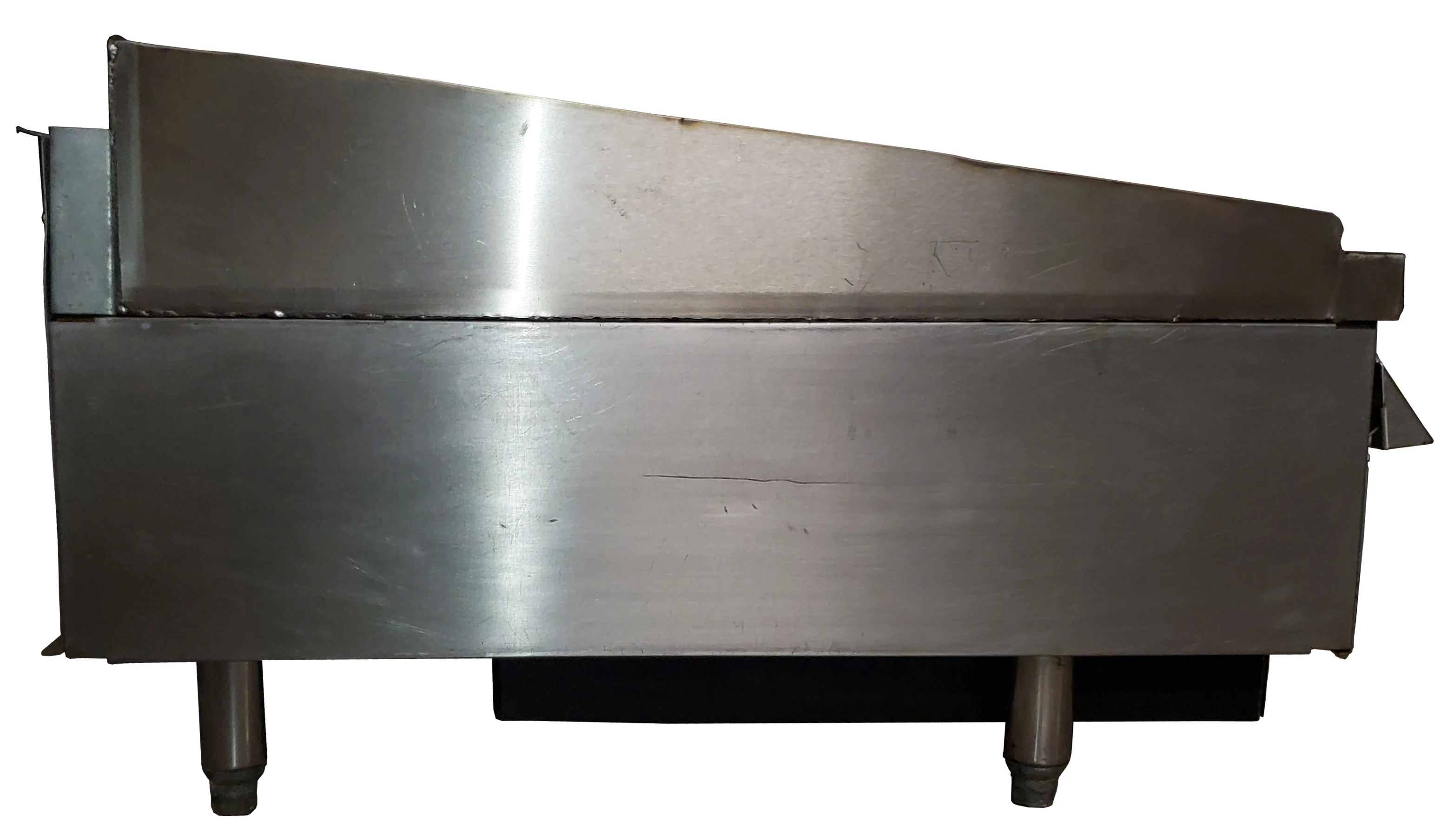 Used Restaurant Equipment - Wolf AGM60-101 Countertop Heavy Duty Natural Gas Griddle w/ 1" Plate & 5 Manual Controls 60" - 135,000 BTU - Image 2