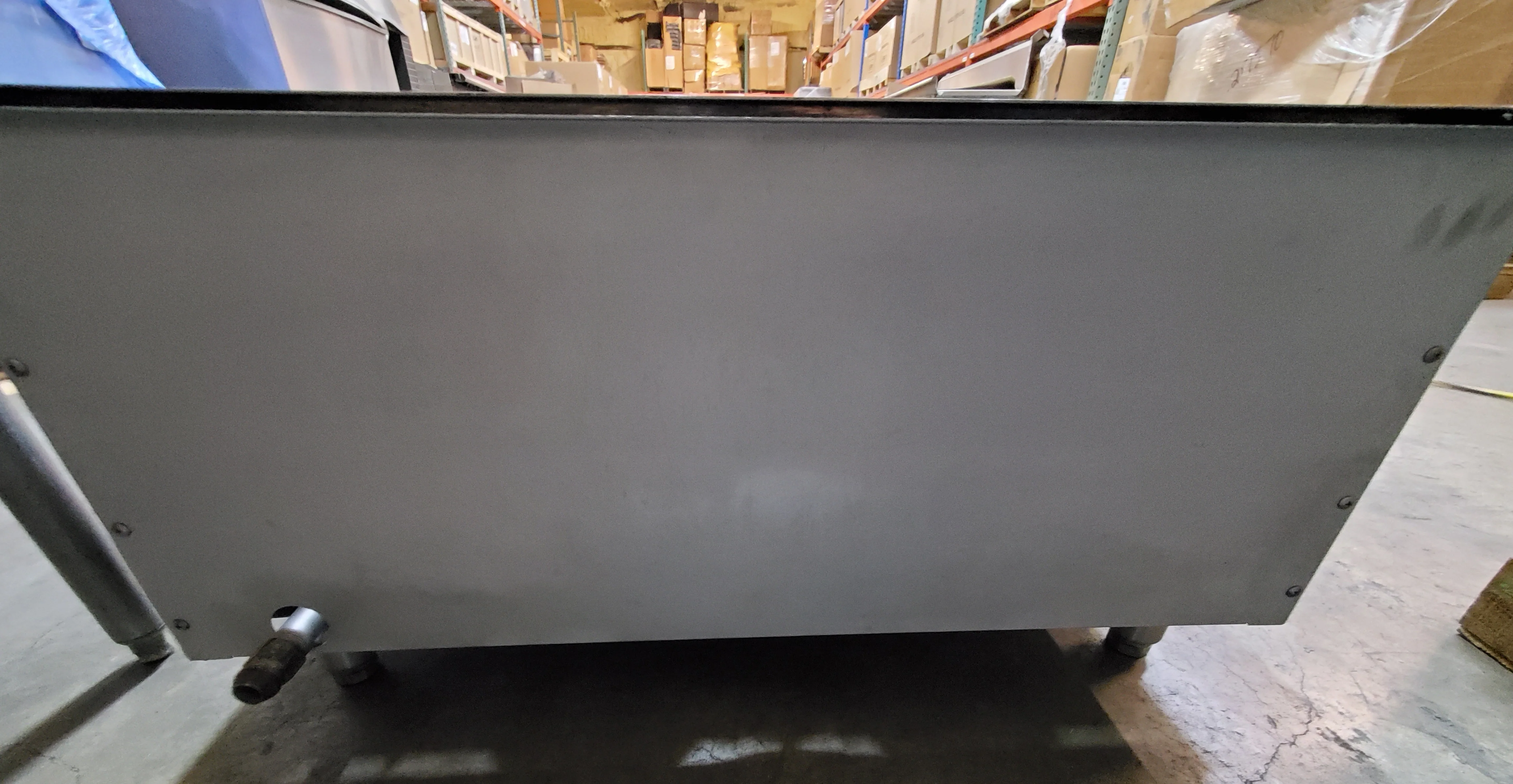 Used Vulcan VHP636U Achiever Countertop Step-Up Natural Gas Hotplate with 6 Burners 36" ā 6 x 30,000 BTU - Image 4