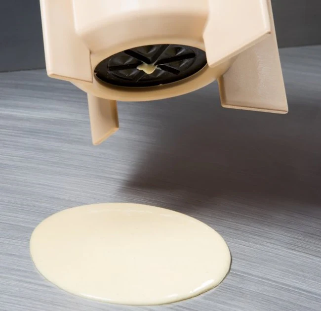 Vollrath 2803-18 Traex Batter Boss Plastic Portion Control Pancake / Waffle Batter Dispenser with Legs 48 oz. - Almond - Image 6