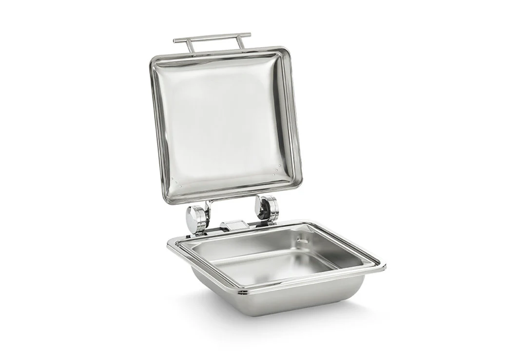 Vollrath 4644025 Mirage 2/3 Size Induction Chafer with Stainless Lid and Food Pan 5.6 qt. - Image 3