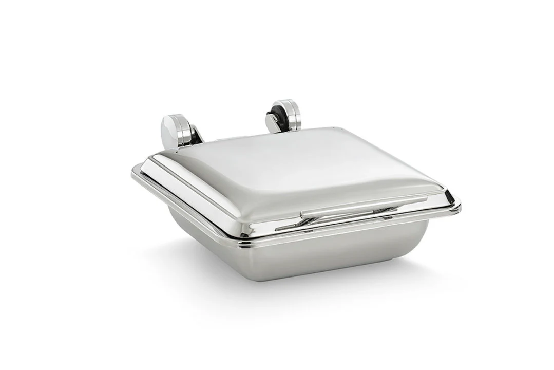 Vollrath 4644025 Mirage 2/3 Size Induction Chafer with Stainless Lid and Food Pan 5.6 qt. - Image 4