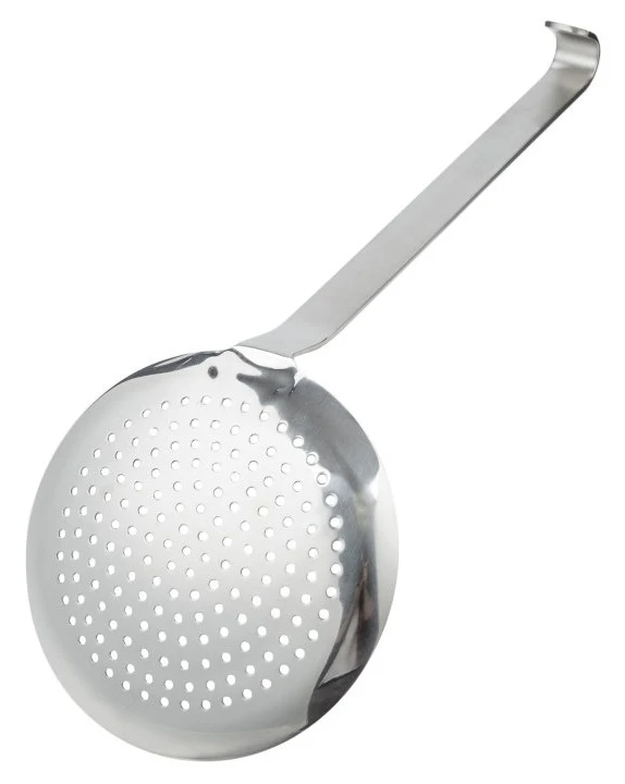 Vollrath 46970 Jacob's Pride Heavy-Duty One-Piece Stainless Steel Round Skimmer with 6" dia. Perforated Blade and 12-5/8" Hooked Handle - 6/Case - Image 4