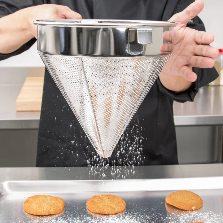 Vollrath 47177 Stainless Steel Coarse Mesh China Cap Strainer with 9-3/4" dia. x 10" Deep Blade and 10-1/4" Loop Handle - 6/Case - Image 5