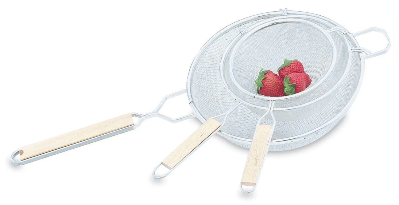 Vollrath 47194 Tinned Wire Medium Single Mesh Strainer with 6-1/4" dia. Bowl and 6" Wood Handle - 12/Case