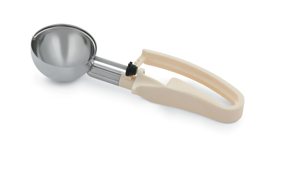 Vollrath 47392 Jacob's Pride Standard Length Disher with Ivory Squeeze Handle 3.2 oz. - Size 10 - 12/Case - Image 2