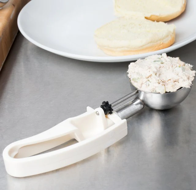 Vollrath 47392 Jacob's Pride Standard Length Disher with Ivory Squeeze Handle 3.2 oz. - Size 10 - 12/Case - Image 6