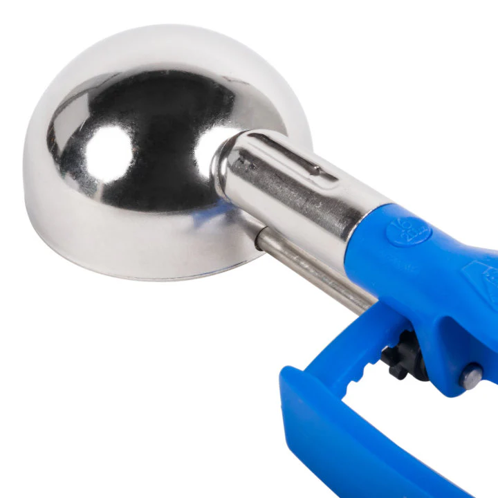 Vollrath 47395 Jacob's Pride Standard Length Disher with Royal Blue Squeeze Handle 2 oz. - Size 16 - Image 5