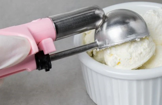Vollrath 47402 Jacob's Pride Standard Length Disher with Pink Squeeze Handle 0.54 oz. - Size 60 - 12/Case - Image 9