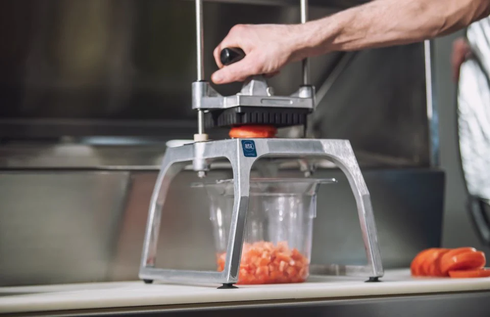 Vollrath 55457 InstaCut 5.1 Manual Food Processor / Fruit and Vegetable Dicer with 1/4" Dice Cut - Image 7