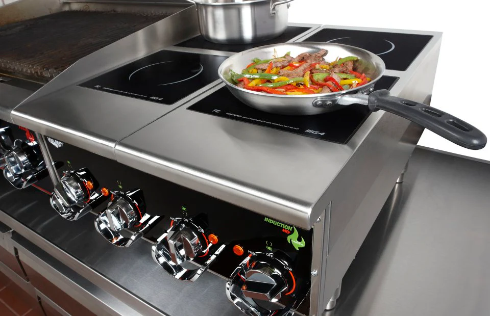 Vollrath 924HIMC Cayenne Countertop Induction Range / Cooktop with (4) Burners and Manual Controls - 208-240v - Image 3