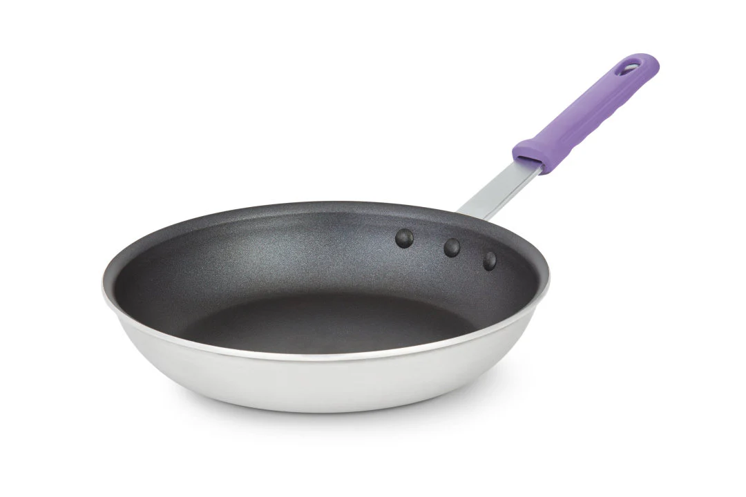 Vollrath T401080 Wear-Ever Aluminum Fry Pan with Silicone Handle 10" - 6/Case